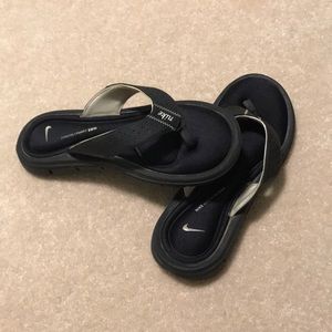 Nike comfort sandals
